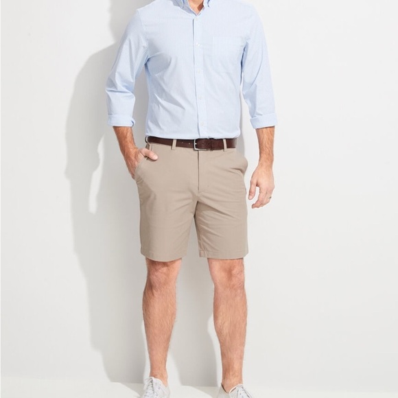 Vineyard Vines Other - Vineyard Vines Tan Flat Front Shorts